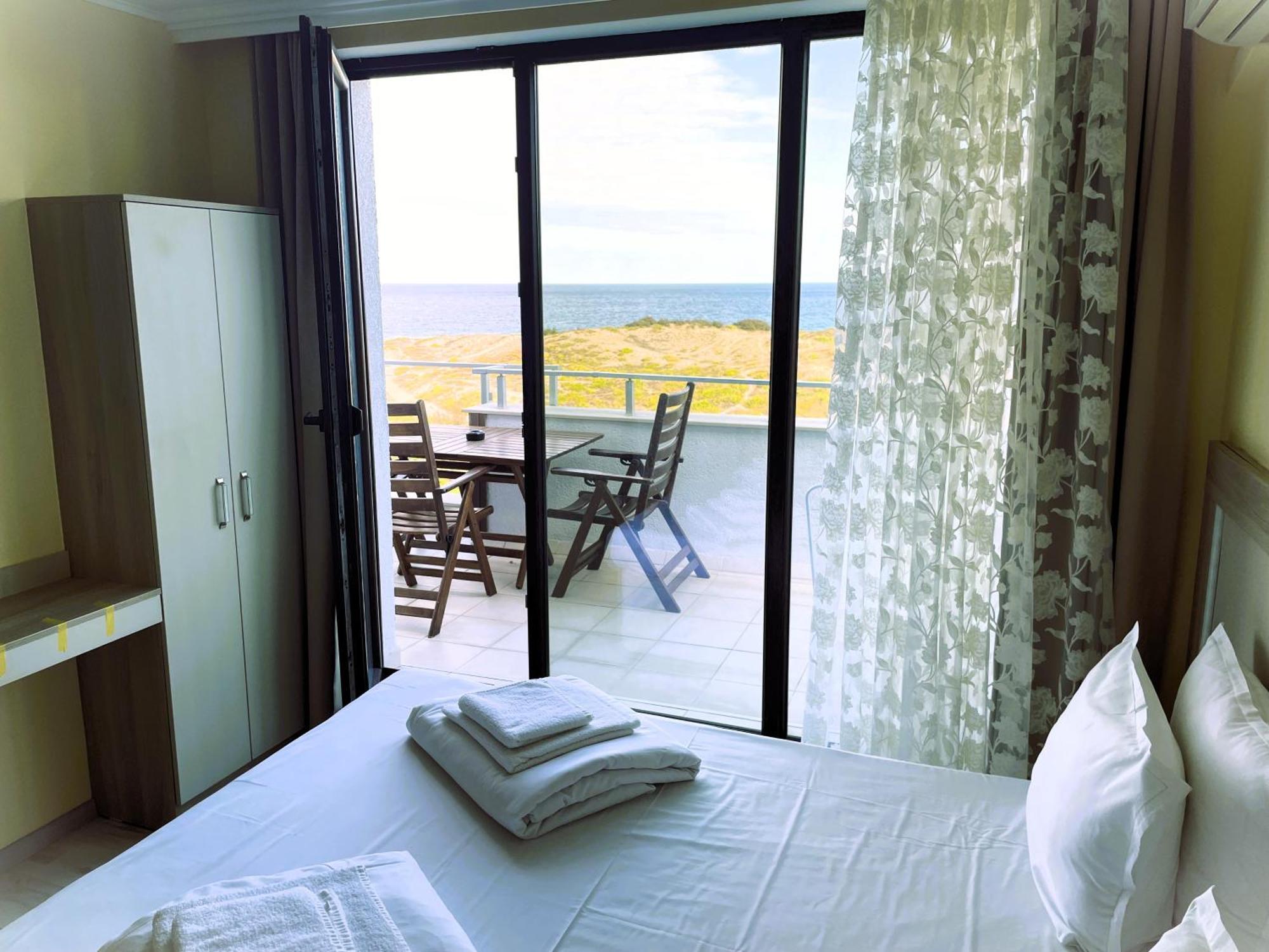 Apart-Hotel Panorama Sea Lux Primorsko Exterior foto